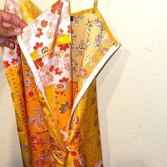 NWOT-Forever21-Floral Vented-Hem Satin Dress - Picture 7 of 9